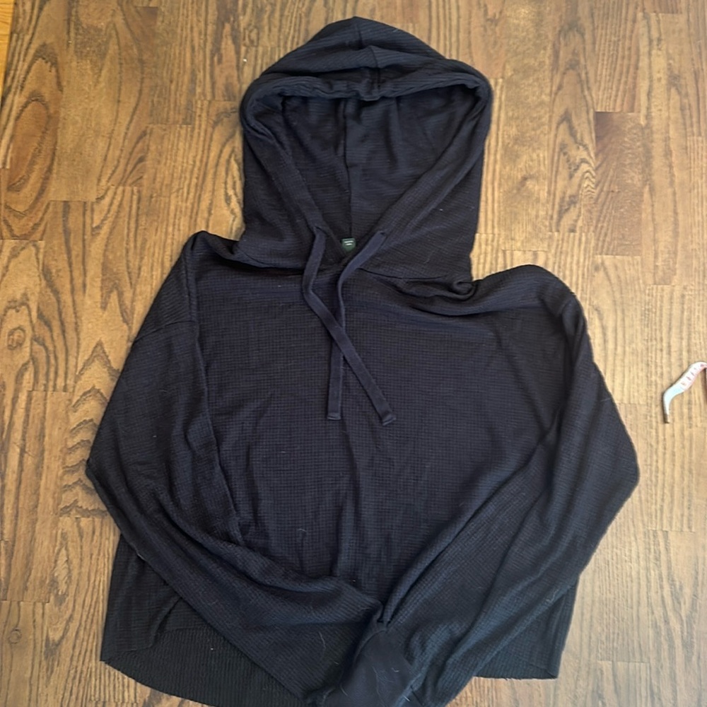 Wild fable women’s medium waffle knit cropped hoodie